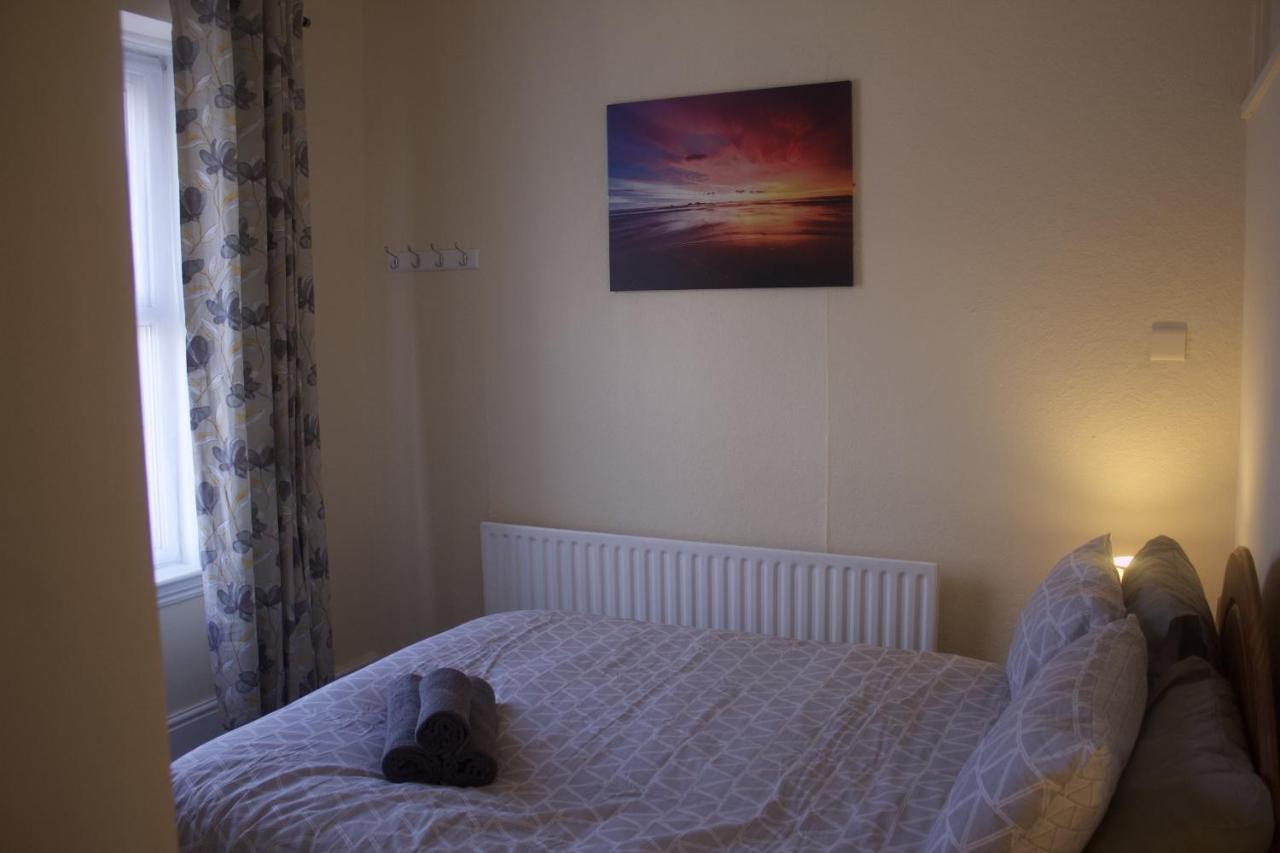 Elm Tree Guest House เวสตัน-ซูเปอร์-แมร์ ภายนอก รูปภาพ