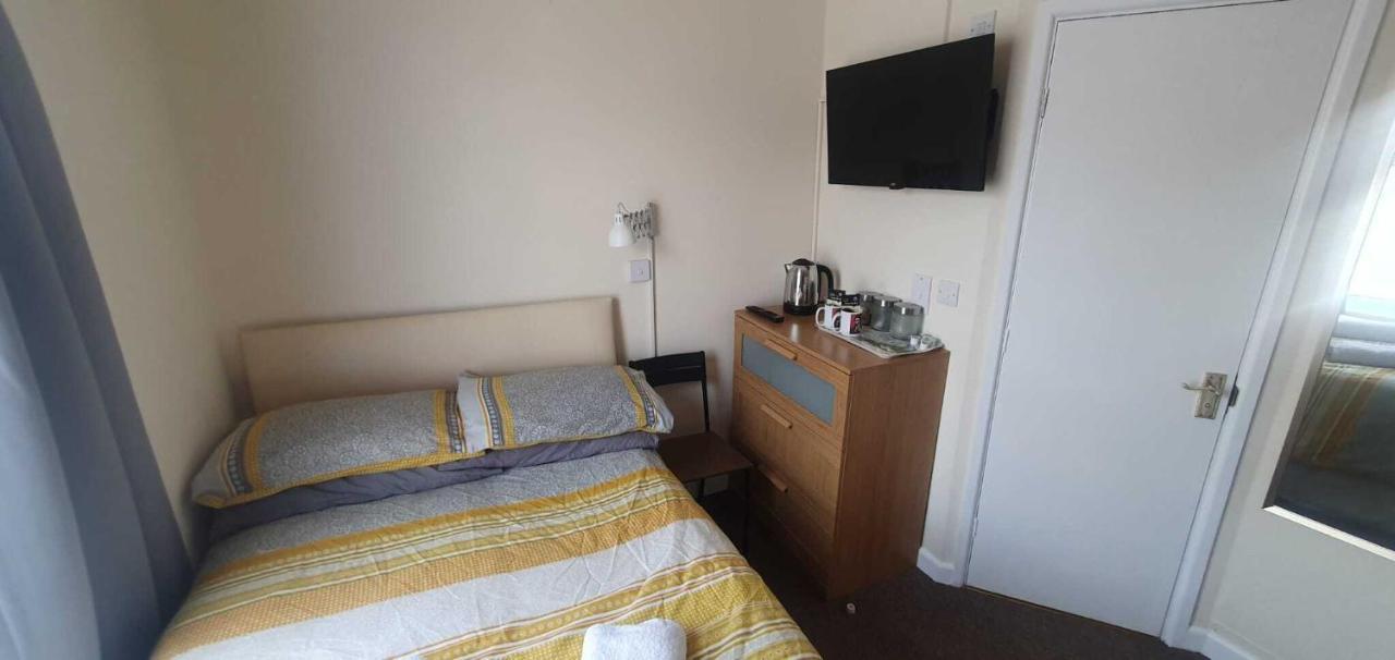 Elm Tree Guest House เวสตัน-ซูเปอร์-แมร์ ภายนอก รูปภาพ