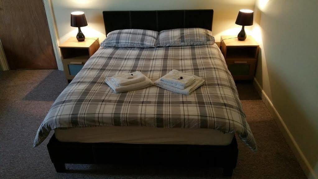 Elm Tree Guest House เวสตัน-ซูเปอร์-แมร์ ภายนอก รูปภาพ